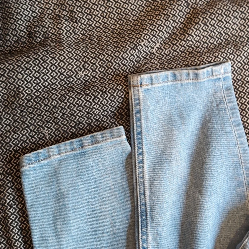 Everlane | light wash skinny ankle jeans - Picture 9 of 9